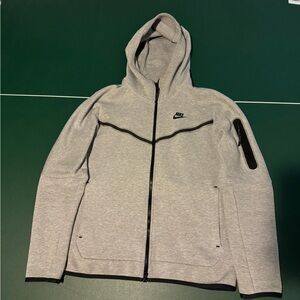 Men’s Medium Light Gray Nike Tech Jacket Hoodie